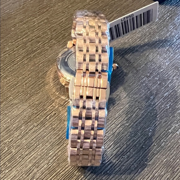 Invicta Wildflower Women’s Watch 30 mm Rose Gold  MSRP $199 main image 6